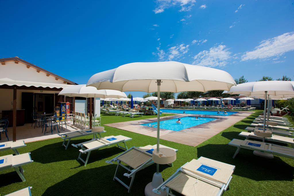 Camping Blu Fantasy Σενιγκάλια Εξωτερικό φωτογραφία